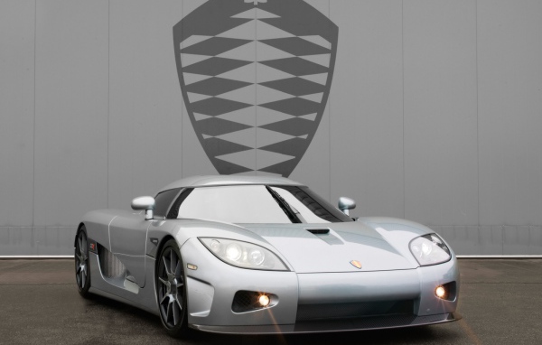 Серый Koenigsegg