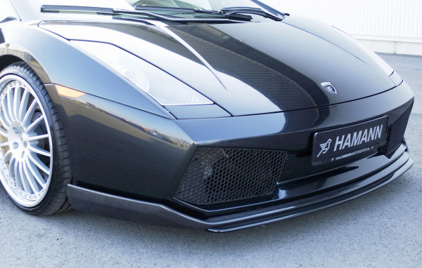 Lamborghini вид спереди