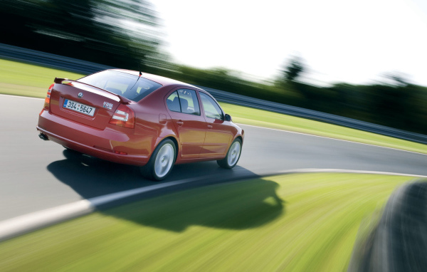 Красная Шкода