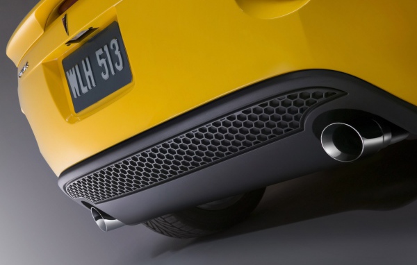 Pontiac Solstic вид снизу