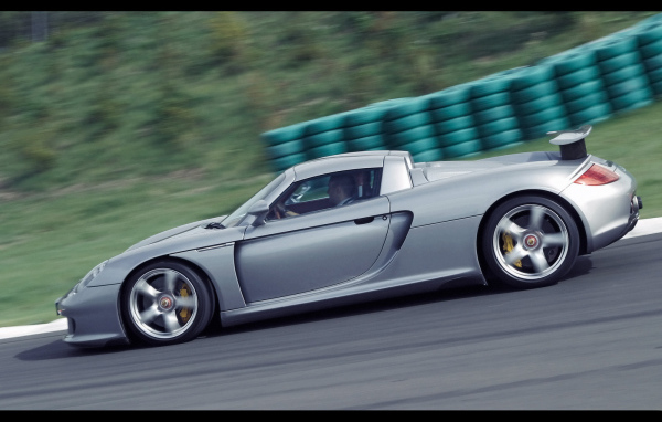 Спортивный Porsche Carrera GT