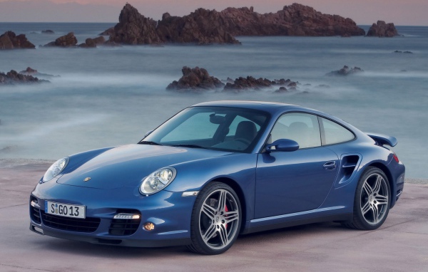 Синий Порше