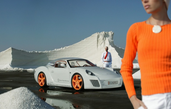 Респектный автомобиль Porsche