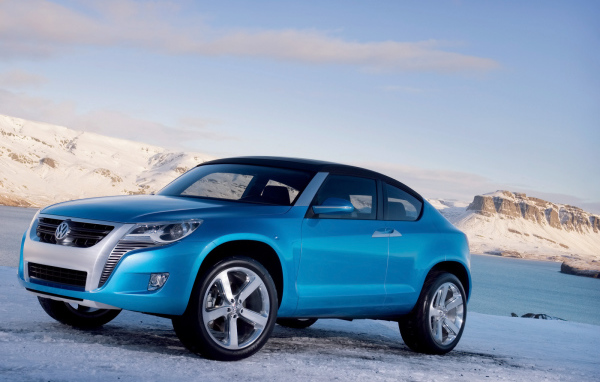 Синий Volkswagen 2006 года