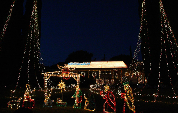 Светящиеся гирлянды / Рождество