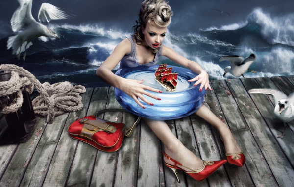 Девушка и Шторм