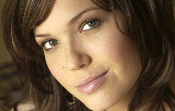 Менди Мур / Mandy Moore