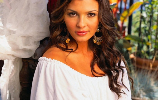 Али Лэндри / Ali Landry