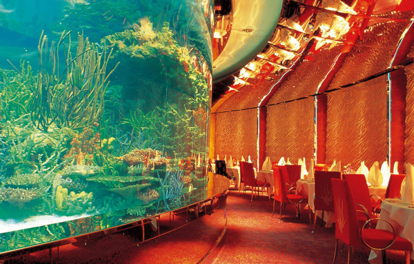 Аквариум в ресторане