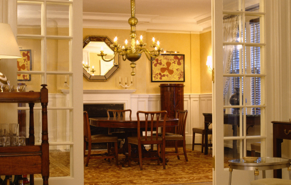 Светлый зал