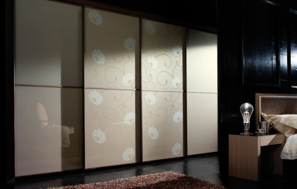 Модный шкаф купе