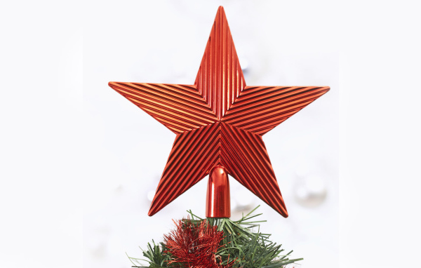 Звезда на празднечной елке