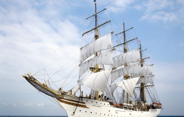 Судно приключения