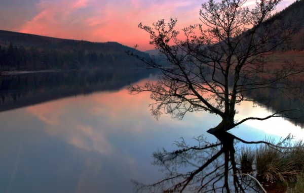 Озеро Ladybower