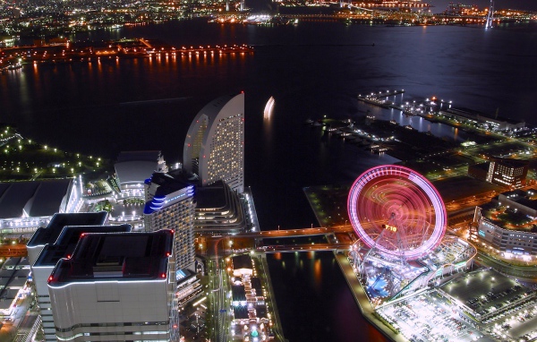 Японский ночной город