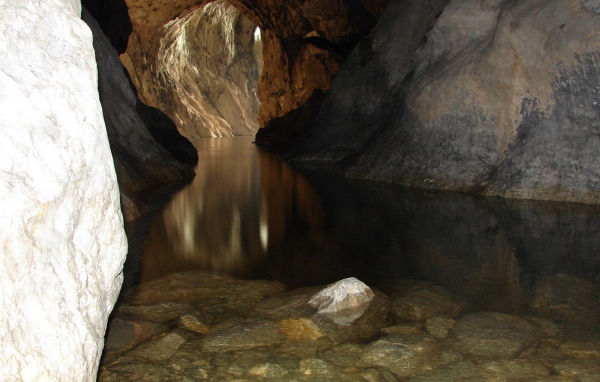 Румынская пещера