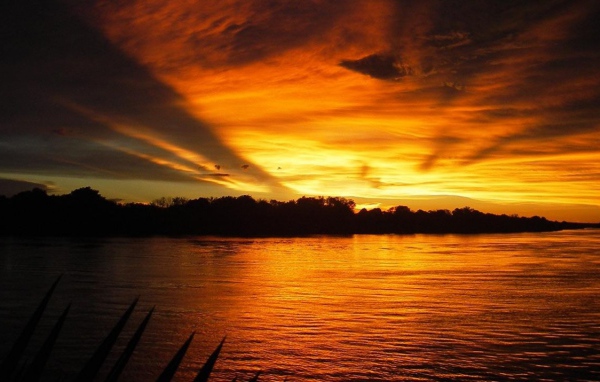 Закат Замбези