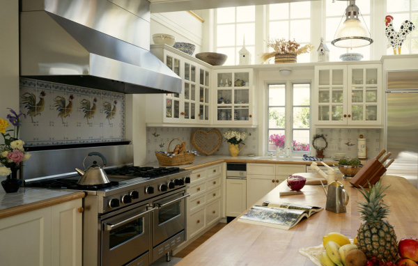 Дизайн большой кухни