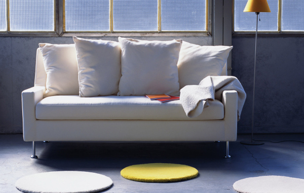 Небольшой диван