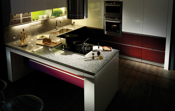 Квадратная кухня