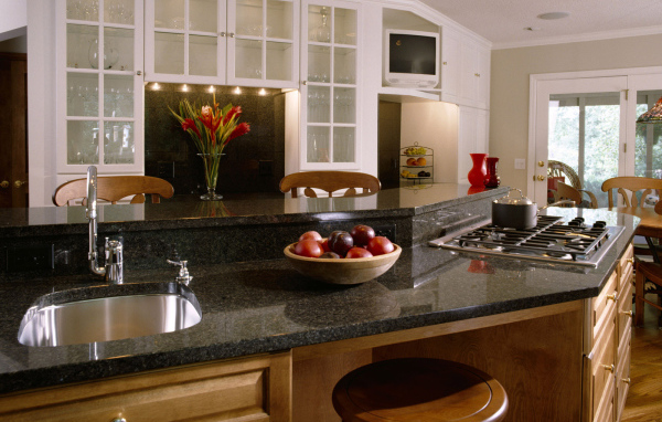 Просторная кухня