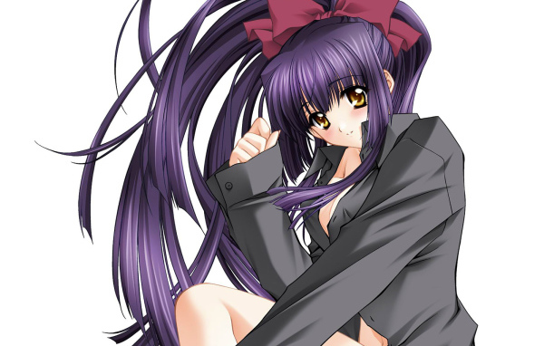 Девушка в костюме