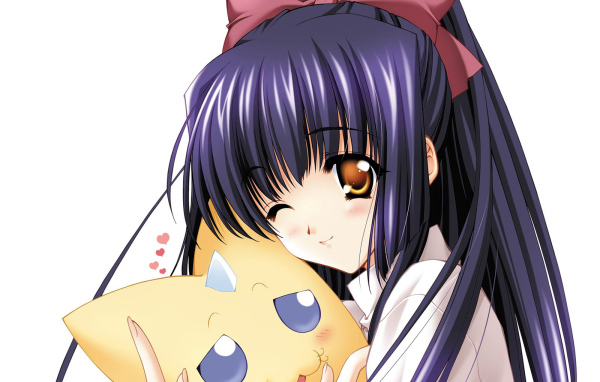 Милая девочка и зверек