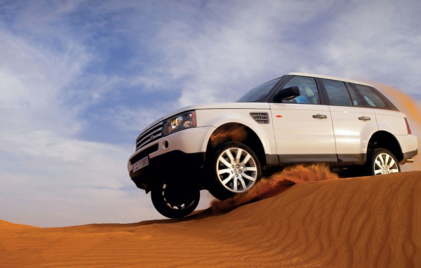 Езда по пустынным дюнам