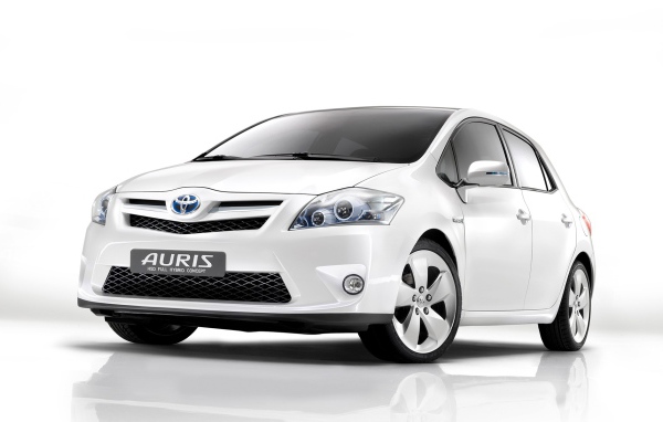Toyota Auris HSD гибрид