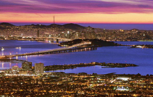 Яркие городские огни