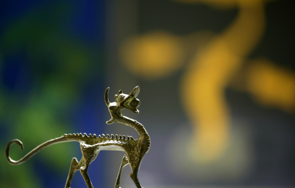 Китайская фигурка