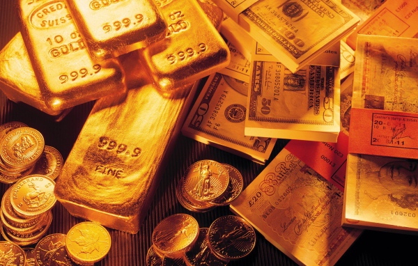 Золото и банкноты