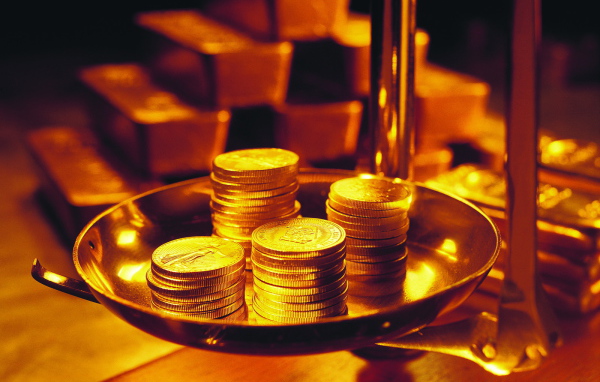 Монеты на весах