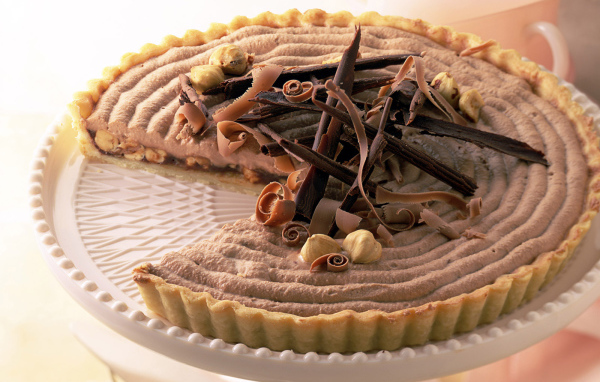 Пирог с лесными орехами