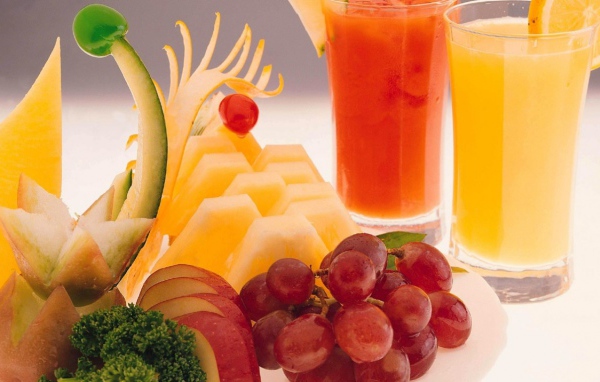 Сок из свежих фруктов