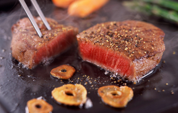 Полусырое мясо