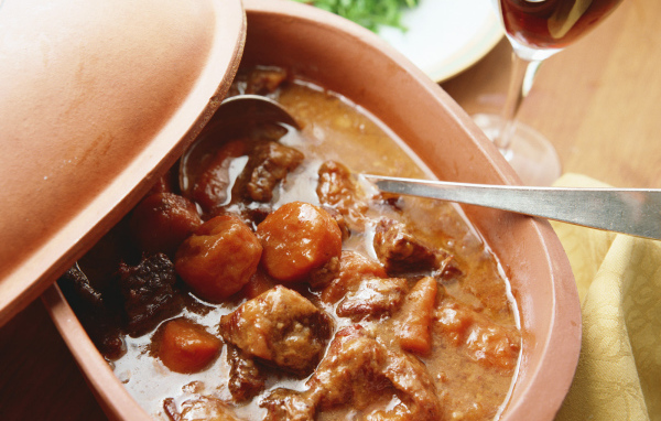 Тушеное мясо с картофелем