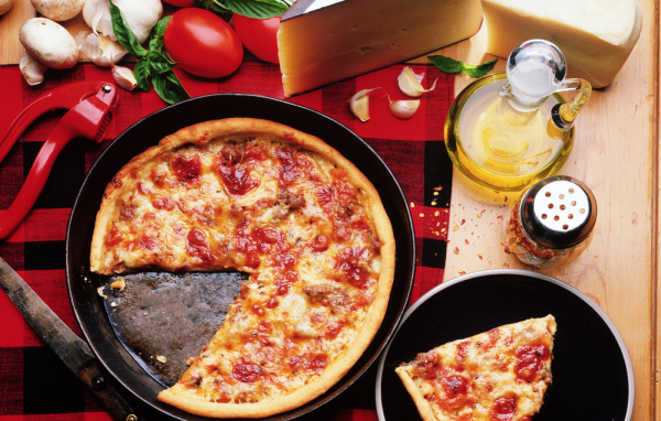 Вкусный кусочек пиццы