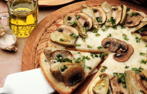 Пицца с грибами