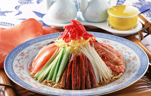 Мясо и креветки