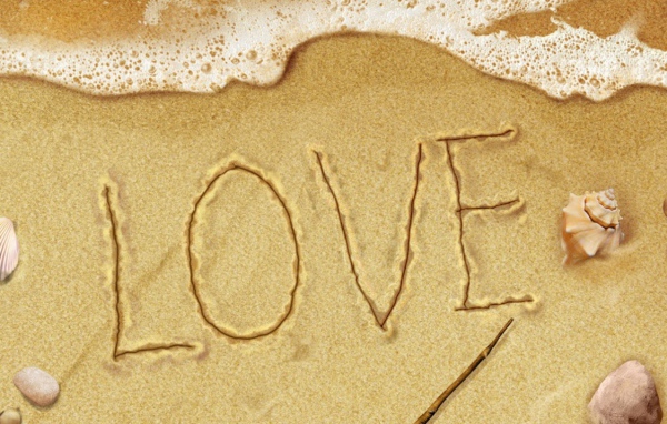 Надпись на песке