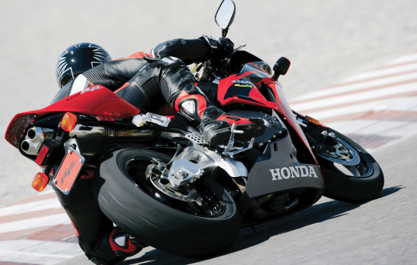 Предельная скорость на повороте