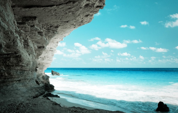 Красивое голубое море