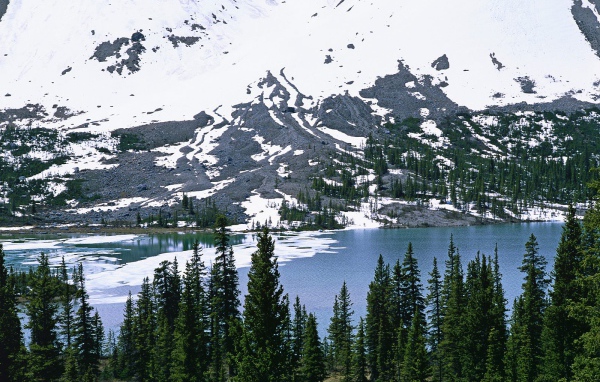 Чистое озеро