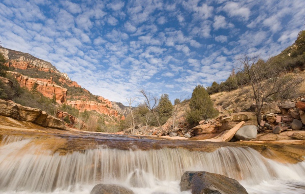 Шикарный водопад