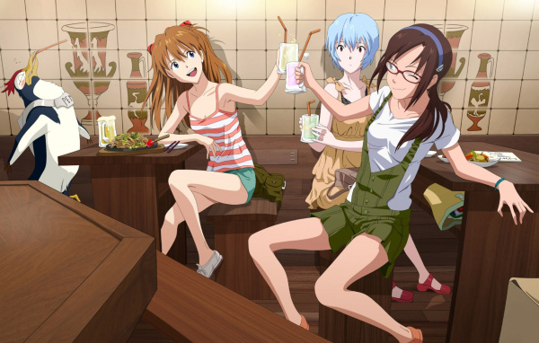 Подруги в кафе