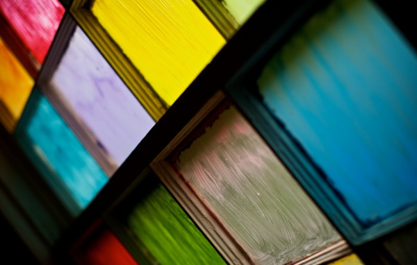 Разноцветные стекла