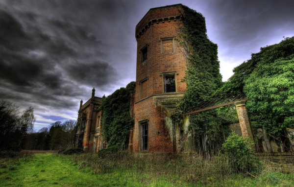 Заброшенный особняк