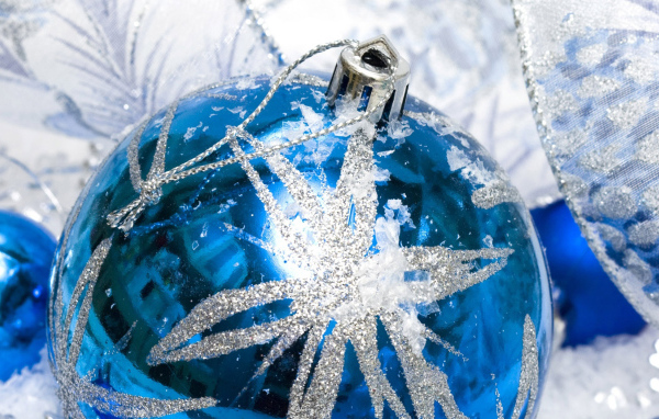 Стеклянный шар