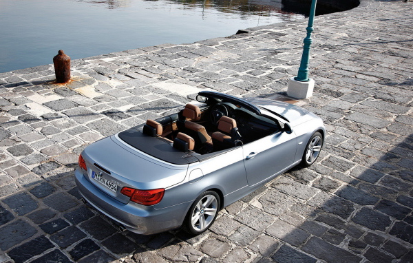 BMW-3-Series Convertible 2011